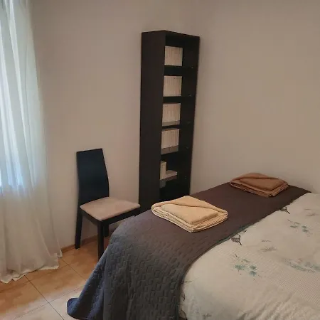 Aura Apartment *